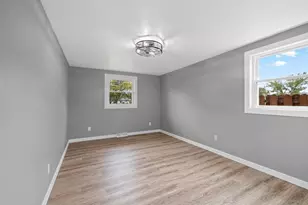 1741 Arnold Dr, Green Bay, WI 54304 - Photo 9