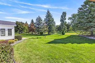 1057 W Windtree Dr, Appleton, WI 54914 - Photo 7