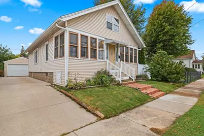 935 W 8th Avenue, Oshkosh, WI 54902 - Photo 3