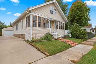 935 W 8th Ave, Oshkosh, WI 54902 - Photo 3