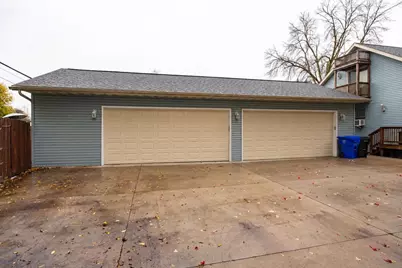 208 E Calumet Street, Appleton, WI 54915 - Photo 3