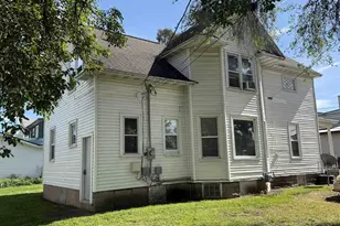 119 E Richmond St, Shawano, WI 54166 - Photo 3
