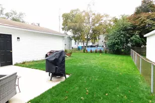 1744 Eastman Ave, Green Bay, WI 54302 - Photo 15