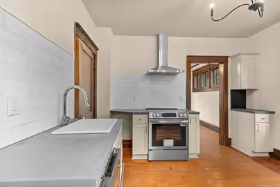1016 W Commercial Street, Appleton, WI 54914 - Photo 3