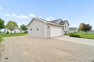 W2162 Tim Dr, Brillion, WI 54110 - Photo 29