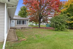 1036 Bartelt St, Gresham, WI 54128 - Photo 5
