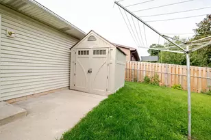 553 Delwiche Rd, Green Bay, WI 54302 - Photo 25