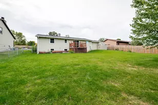 553 Delwiche Rd, Green Bay, WI 54302 - Photo 27
