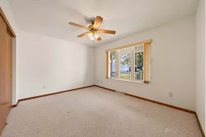 246 Wyldewood Drive #E, Oshkosh, WI 54904 - Photo 29