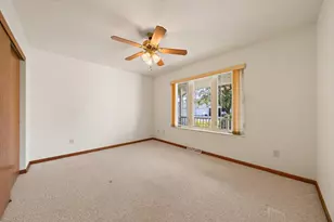 246 Wyldewood Dr, Oshkosh, WI 54904 - Photo 29