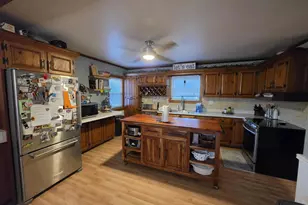 729 W Oak St, West Bend, WI 53095 - Photo 5
