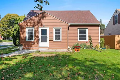 834 Manitou Street, Manitowoc, WI 54220 - Photo 1
