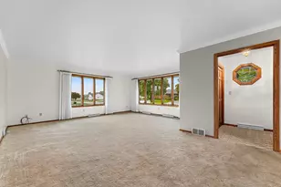 824 Ralph St, Luxemburg, WI 54217 - Photo 9