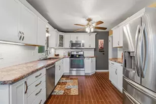 382 E 11th St, Fond du Lac, WI 54935 - Photo 7