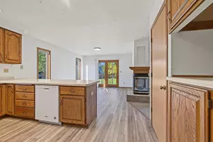 1028 Amberly Trail, Green Bay, WI 54311 - Photo 15