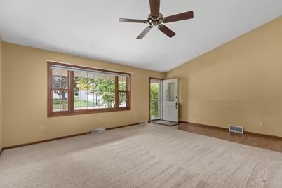151 Graceland Drive, Oshkosh, WI 54904 - Photo 3