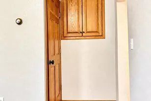 1141 S Oakland Ave, Green Bay, WI 54304 - Photo 5