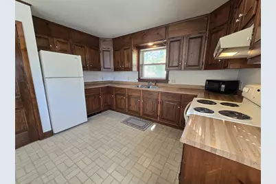 318 W Madison Street, Wautoma, WI 54982 - Photo 11