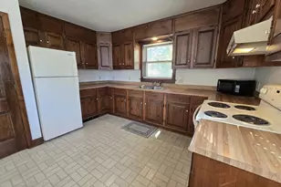 318 W Madison St, Wautoma, WI 54982 - Photo 11