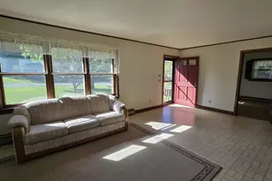 318 W Madison St, Wautoma, WI 54982 - Photo 7