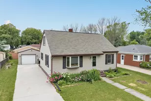 1606 14th Ave, Green Bay, WI 54303 - Photo 1