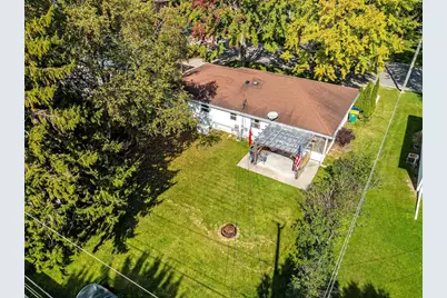 1575 Forest Glen Drive, Green Bay, WI 54304 - Photo 3