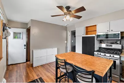 111 N Meadow Street, Oshkosh, WI 54902 - Photo 9