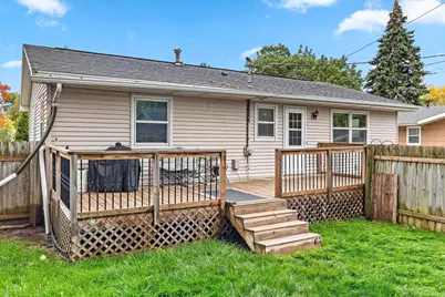 111 N Meadow Street, Oshkosh, WI 54902 - Photo 27