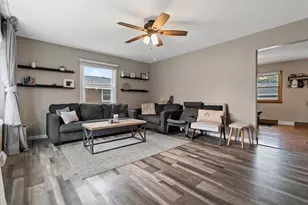 111 N Meadow St, Oshkosh, WI 54902 - Photo 3