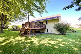 2039 Meadow Links Dr, New Franken, WI 54229 - Photo 3