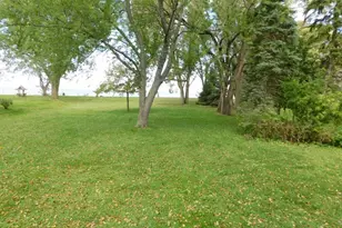 2829 E Shore Dr, Green Bay, WI 54302 - Photo 35