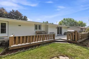 943 N Oakwood Rd, Oshkosh, WI 54904 - Photo 19