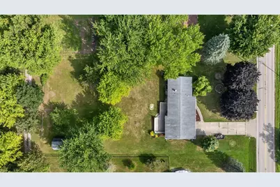 943 N Oakwood Road, Oshkosh, WI 54904 - Photo 15