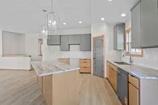 1400 Divinity Dr, De Pere, WI 54115 - Photo 9