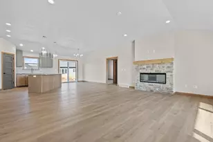 1400 Divinity Dr, De Pere, WI 54115 - Photo 21