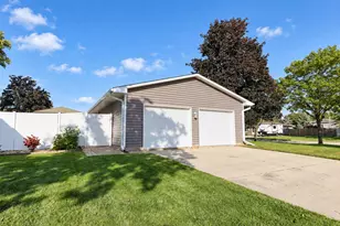 1020 Star St, De Pere, WI 54115 - Photo 27