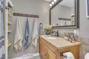 377 E 10th St, Fond du Lac, WI 54935 - Photo 11
