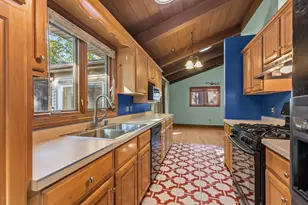 813 E Taft Ave, Appleton, WI 54915 - Photo 13