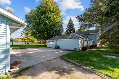 5592 Lake Road, Oshkosh, WI 54902 - Photo 53
