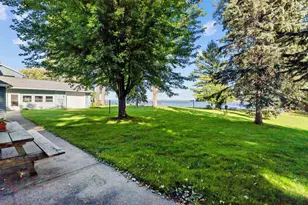 5592 Lake Rd, Oshkosh, WI 54902 - Photo 45