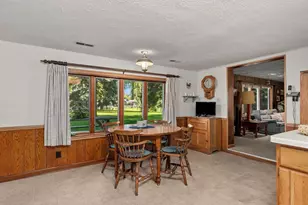 5592 Lake Rd, Oshkosh, WI 54902 - Photo 23