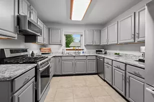 1013 S West Ct, Appleton, WI 54915 - Photo 3