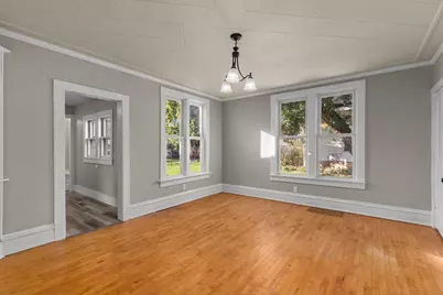 1021 Eastman Street, Oshkosh, WI 54901 - Photo 7