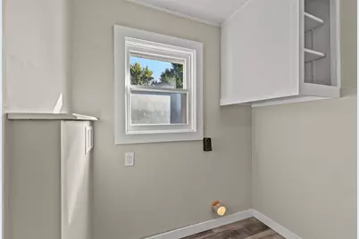 1021 Eastman Street, Oshkosh, WI 54901 - Photo 17