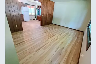 135 Robert Street, Clintonville, WI 54929 - Photo 7