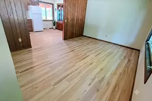 135 Robert St, Clintonville, WI 54929 - Photo 7