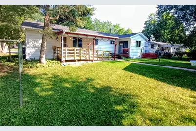 135 Robert Street, Clintonville, WI 54929 - Photo 3