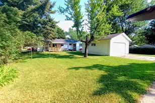 135 Robert St, Clintonville, WI 54929 - Photo 5