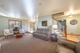 2141 Dorset Dr, Green Bay, WI 54311 - Photo 7