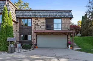 1140 Mt Mary Dr, Green Bay, WI 54311 - Photo 1